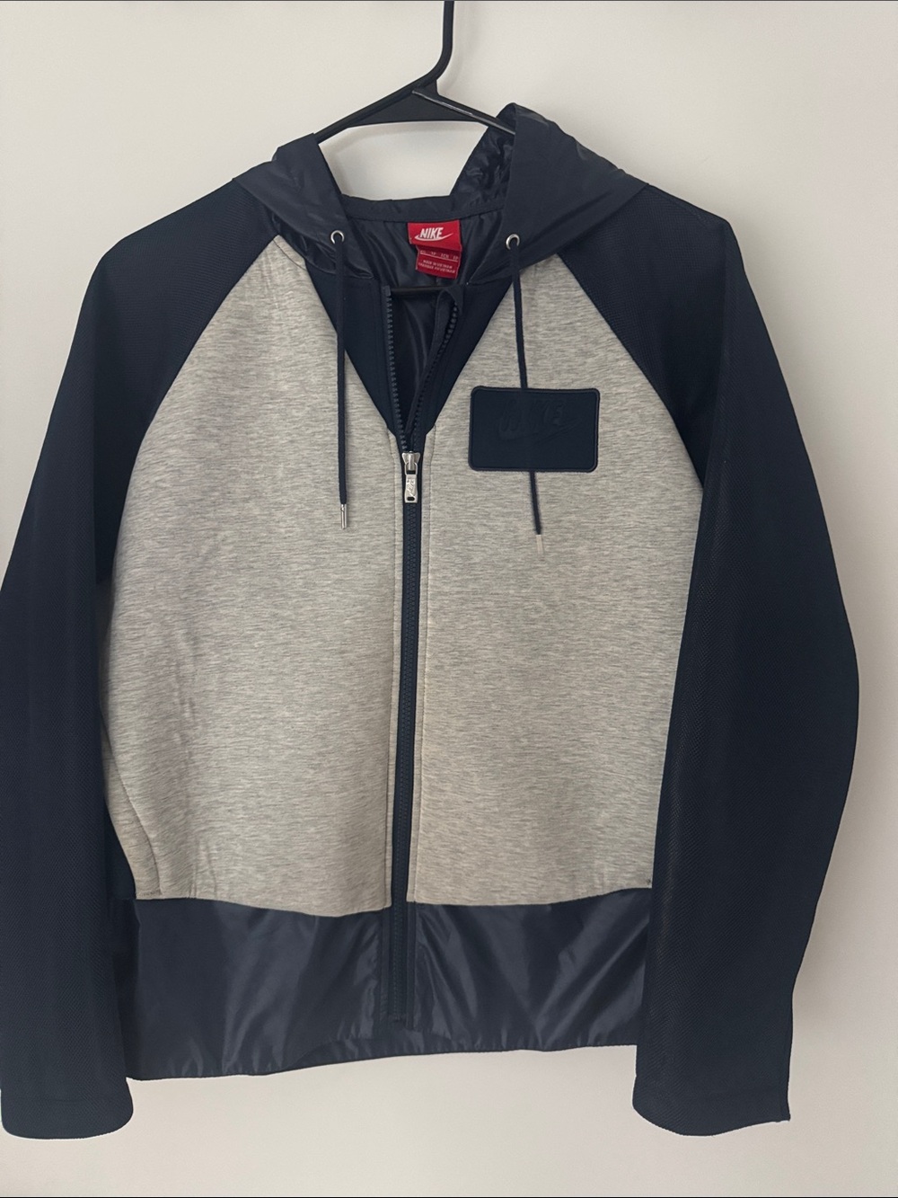 Nike Men's Gray and Black Hooded Zip Windbreaker Jacket